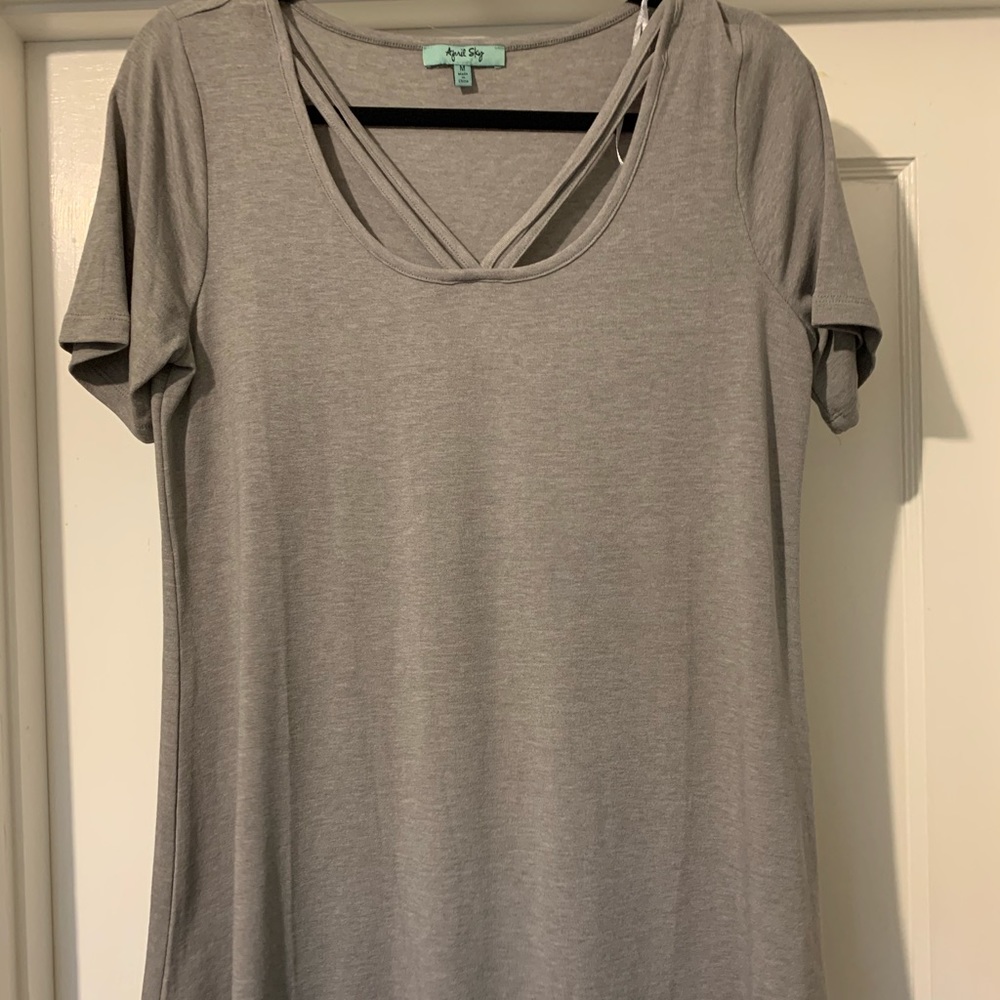 Gray flowy shirt with cute neck detail
